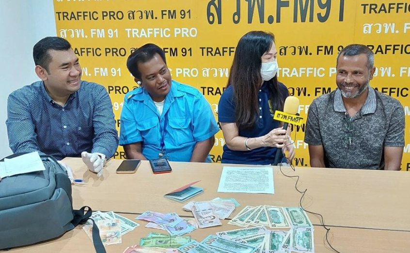 Sopir Taksi Bangkok ini Diapresiasi Netizen Berkat Kejujurannya